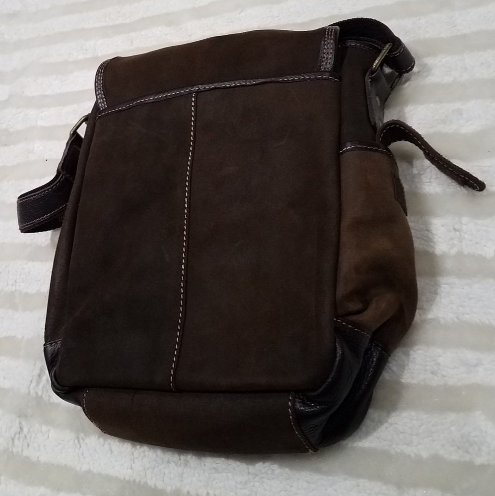 Bellino Leather over the shoulder Bag - Picture 2 of 8
